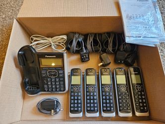 Panasonic KX-TGF670 Cordless 6.0 Dect Phone System w/ 5 Handsets Including Base!