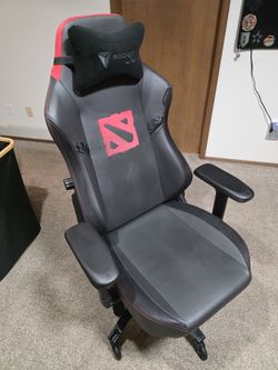 Secretlab TITAN Gaming Chair (DOTA 2)