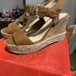 Brown Wedges 