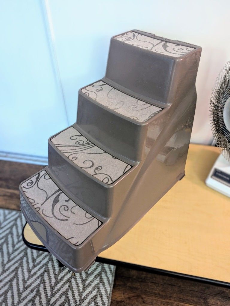 Pet Steps Portable Staircase For Your Pet