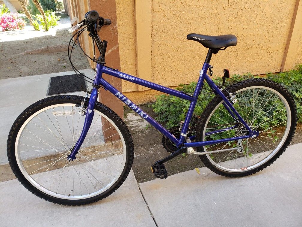 NISHIKI HYBRID BIKE 21 SPEEDS TIRE 26