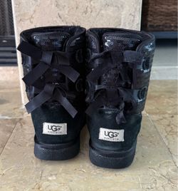 Ugg boots size 6