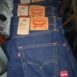 BRAND NEW LEVIS 