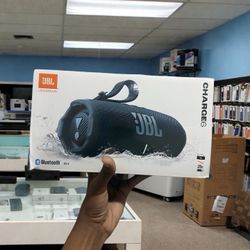 100% New & Certified JBL Charge 6 Portable Bluetooth Speaker – Loud JBL Pro Sound | Send Your Best Offer - Best Bid Wins 