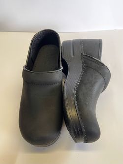 Women's Dansko Clogs Size 7