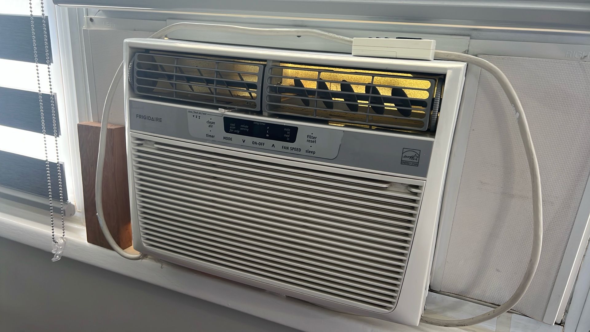 10000 Btu Frigidaire Air Conditioner