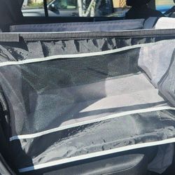 Dog Car Seat - Medium/ Large. Like New.