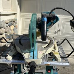 Makita 10” Dual Slide Compound Miter Saw
