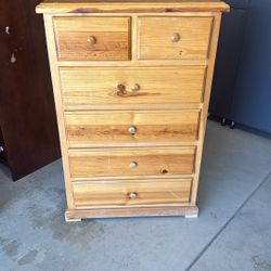 Chest drawer
