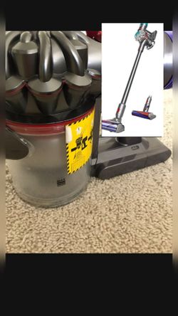 Dyson  v8 vacuum  new condition