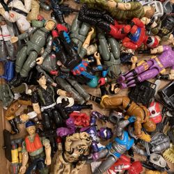 Collector seeking vintage old GI Joe & Star Wars toys 1960s 70s 80s g.i. action figures dolls toy accessories 