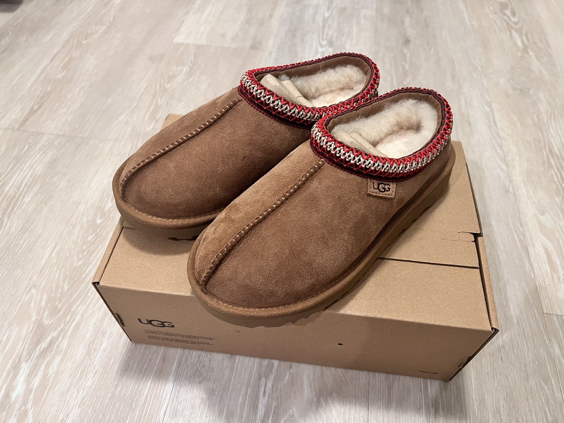 UGG Tasman Regenerate Slipper Chestnut (1136733-CHE)  Size 7W