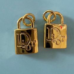 2 Piece Set Of Charm Locks 