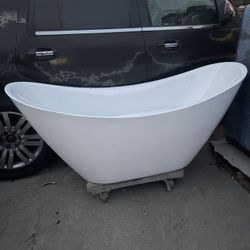 Tub