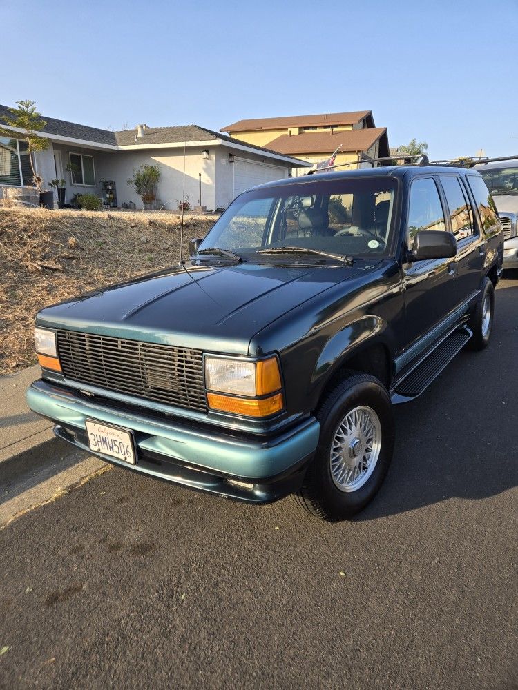 1994 Ford Explorer