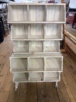 Farmhouse style storage cubby shelf