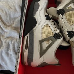 White Cement Jordan 4