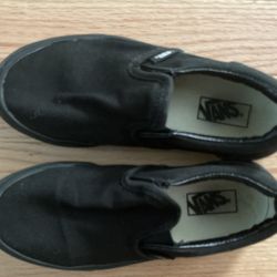 Boys Vans Shoes size 1.5 Youth for Sale in Portsmouth VA OfferUp