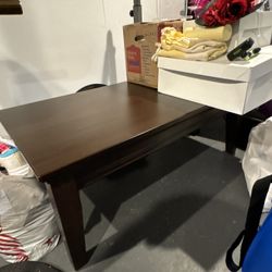 Table Great Condition 