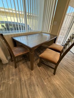 6 seater table with all 6 chairs