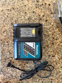 Makita DC18RC 18V LXT Rapid Battery Charger – Brand New – $30 FIRM