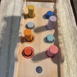 Wood push hide and seek