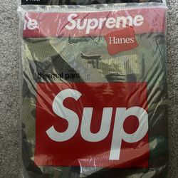 Supreme thermal  Camo pants Size Small Men’s,