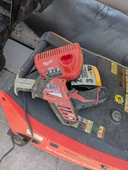 Milwaukee M12 Hackzall Reciprocating Saw with Charger and battery