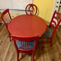 Ethan Allen Painted Wooden Dining Table And Four Chairs