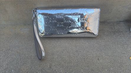 Brand new Michael Kors wallet