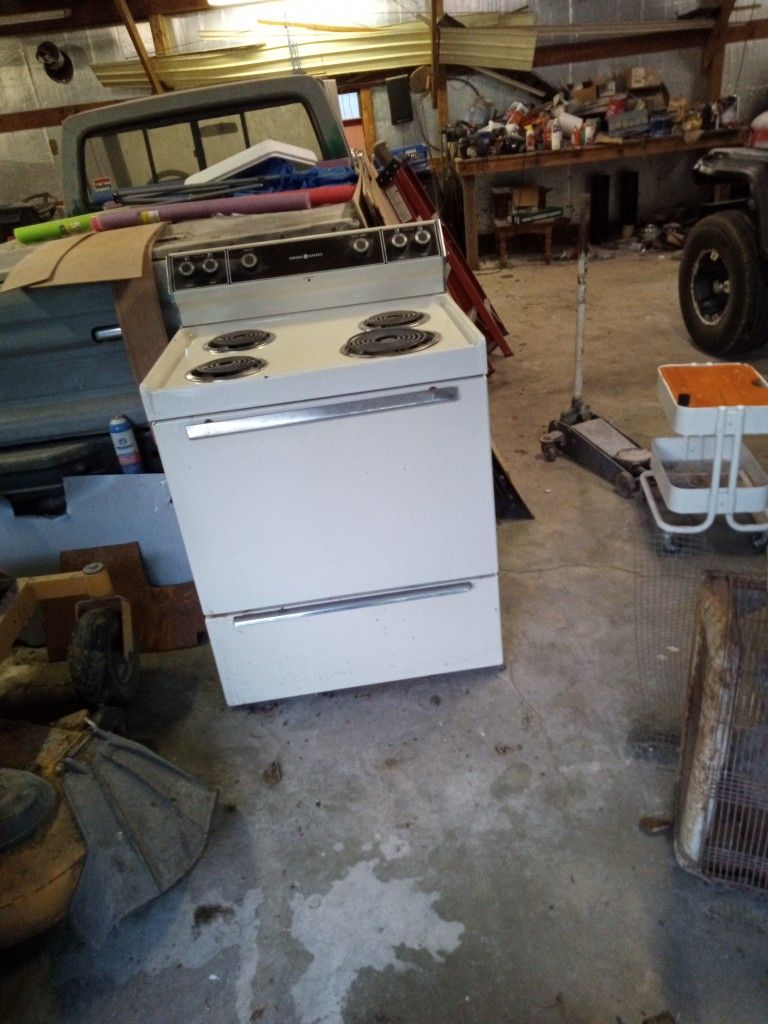 GE electric stove