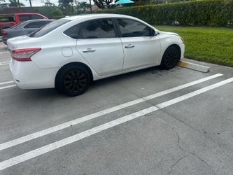 2015 Nissan Sentra 131 miles