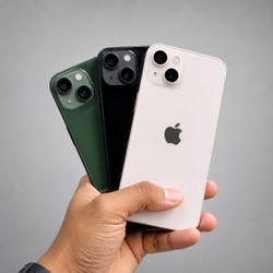 iPhone 13 128GB Unlocked in excellent condition - On Special Cash deal $299
