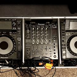Pioneer Nexus 200 w/DJM 850 Mixer 