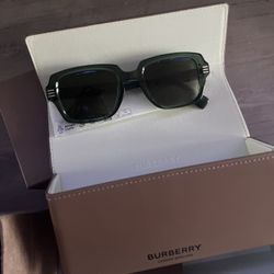 Burberry Sunglasses Green New 