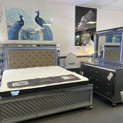 4PC Gray King Bedroom Set w/ LED Lights 