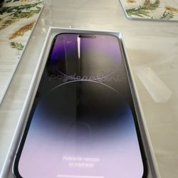 1TB iphone 14Pro max dark purple, Unlocked 