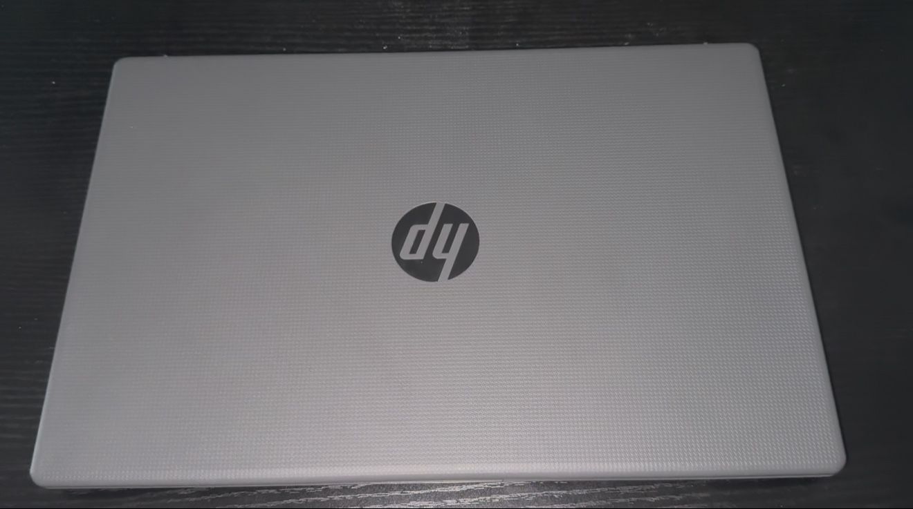 HP 255 G10 15.6 Business Laptop