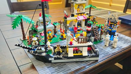 Multiple Classic Lego Set Bundle