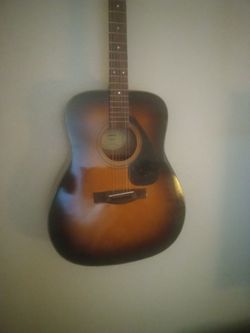 Acoustic guitar yamaha