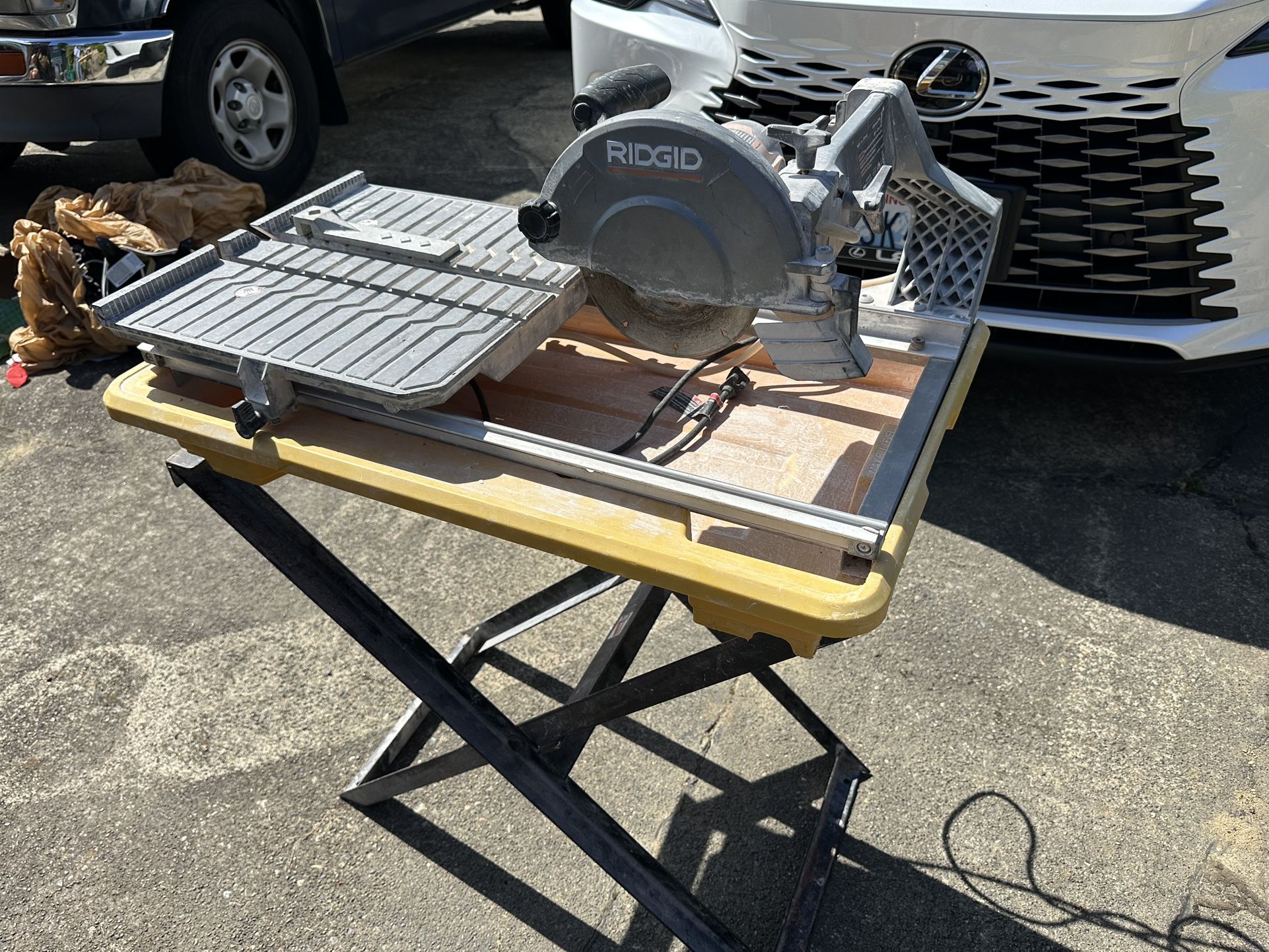 RD4030 7” Tile Saw With Stand