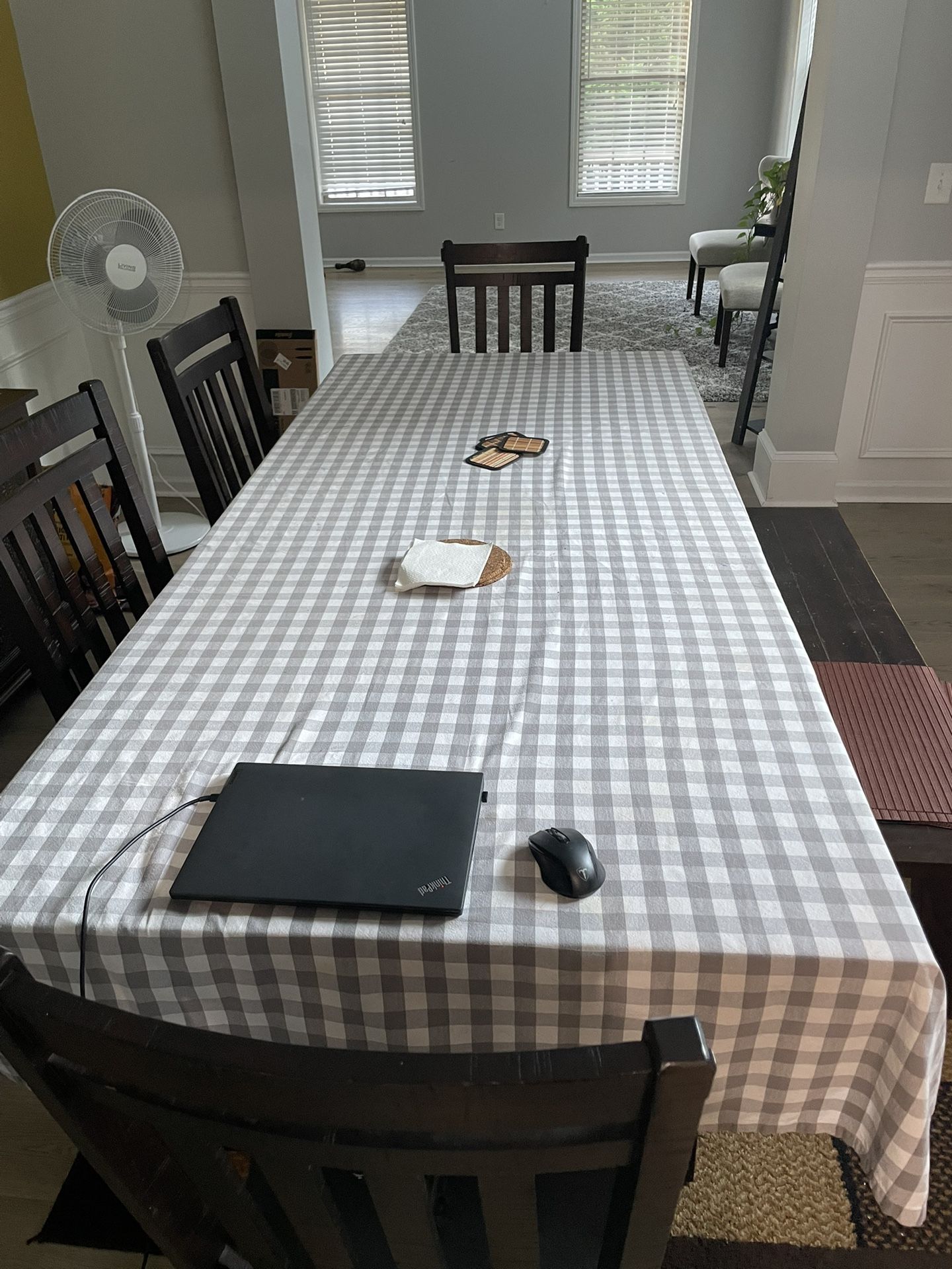 8 Seater Dining Table 