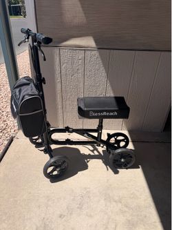 Knee scooter