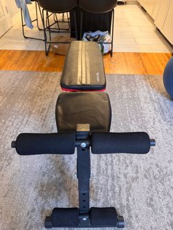 Foldable adjustable weight bench
