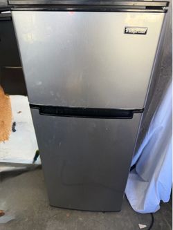 Magic Chef  fridge