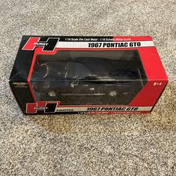1:18 1967 Pontiac GTO Die Cast Metal American Muscle Hurst Edition