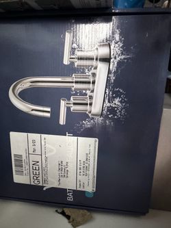 Brand New Bathroom Sink Faucet with Pop-Up Drain – Chrome Finish