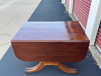 1950’s Duncan Phyfe Dining Room Table and Chairs