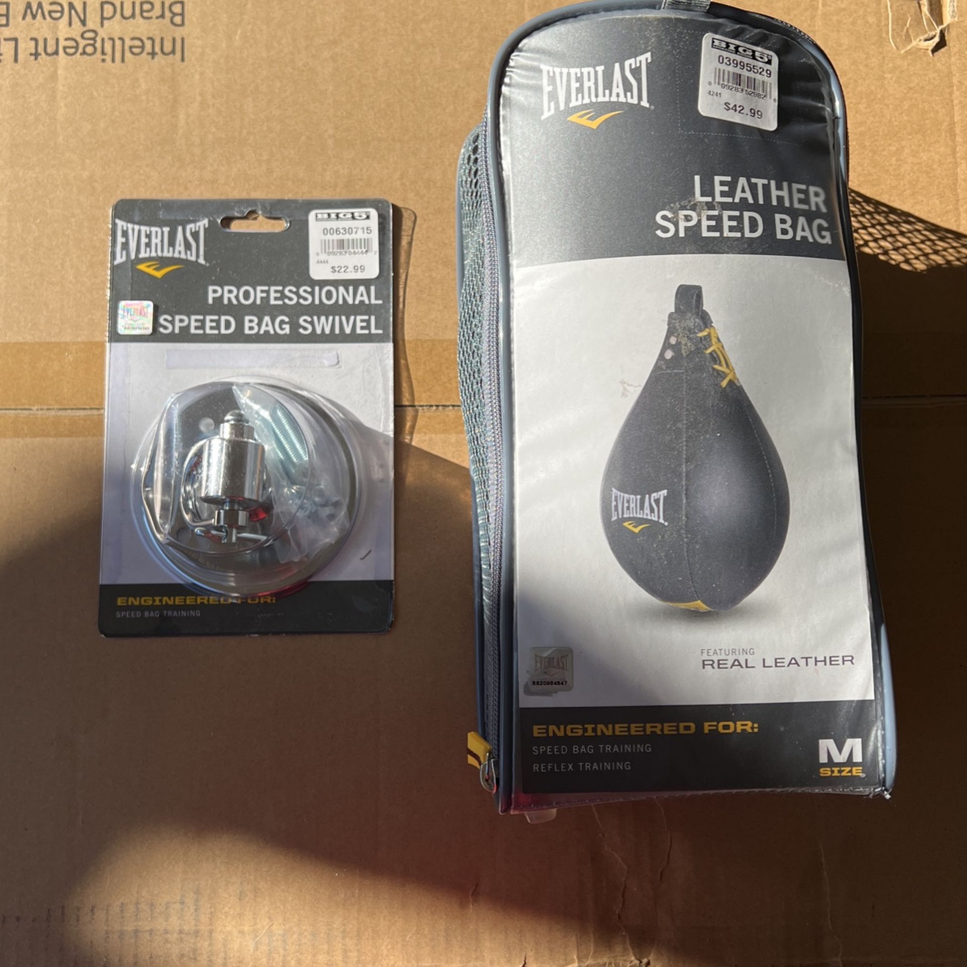 Everlast Speed Bag And Swivel 