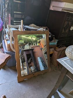 ANTIQUE WOOD FRAMED MIRROR